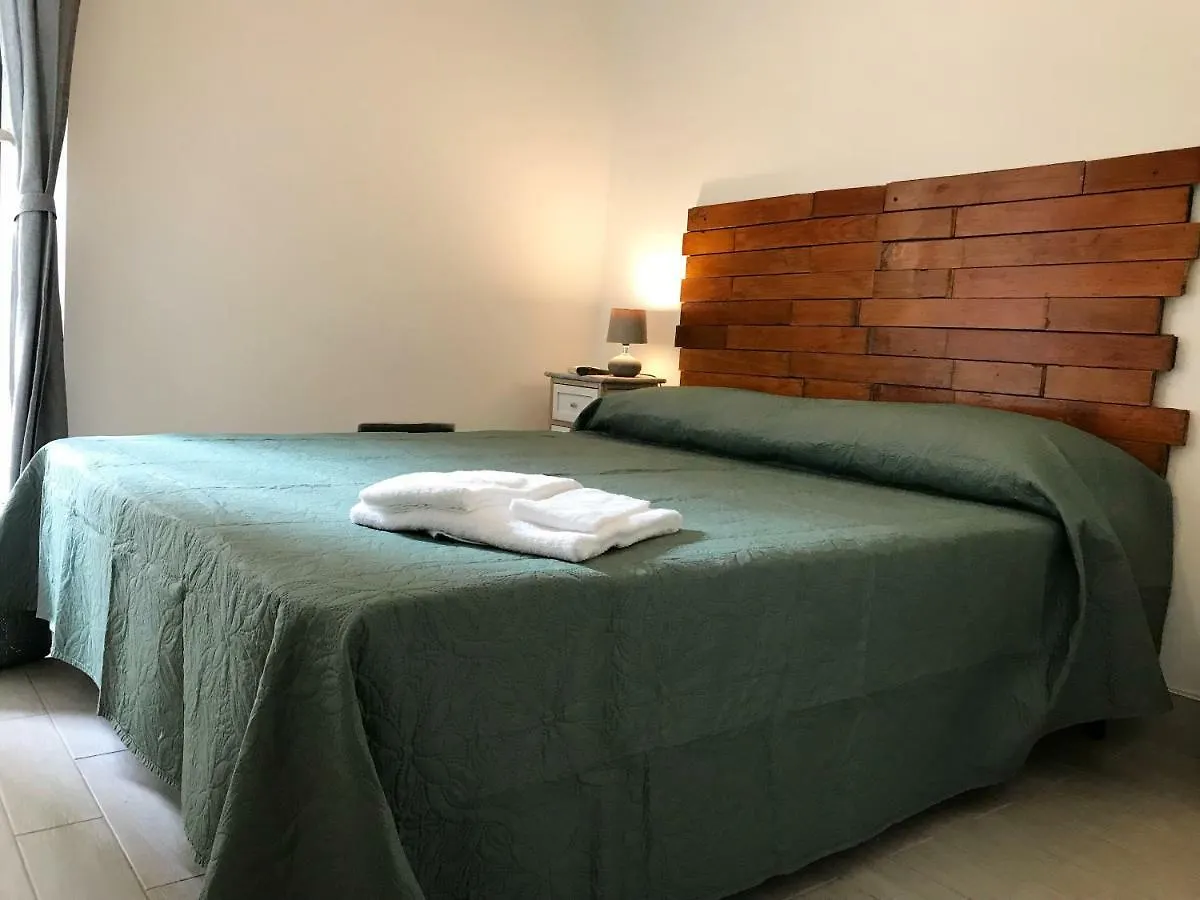 Bed & Breakfast B&B Dea Flora Roma